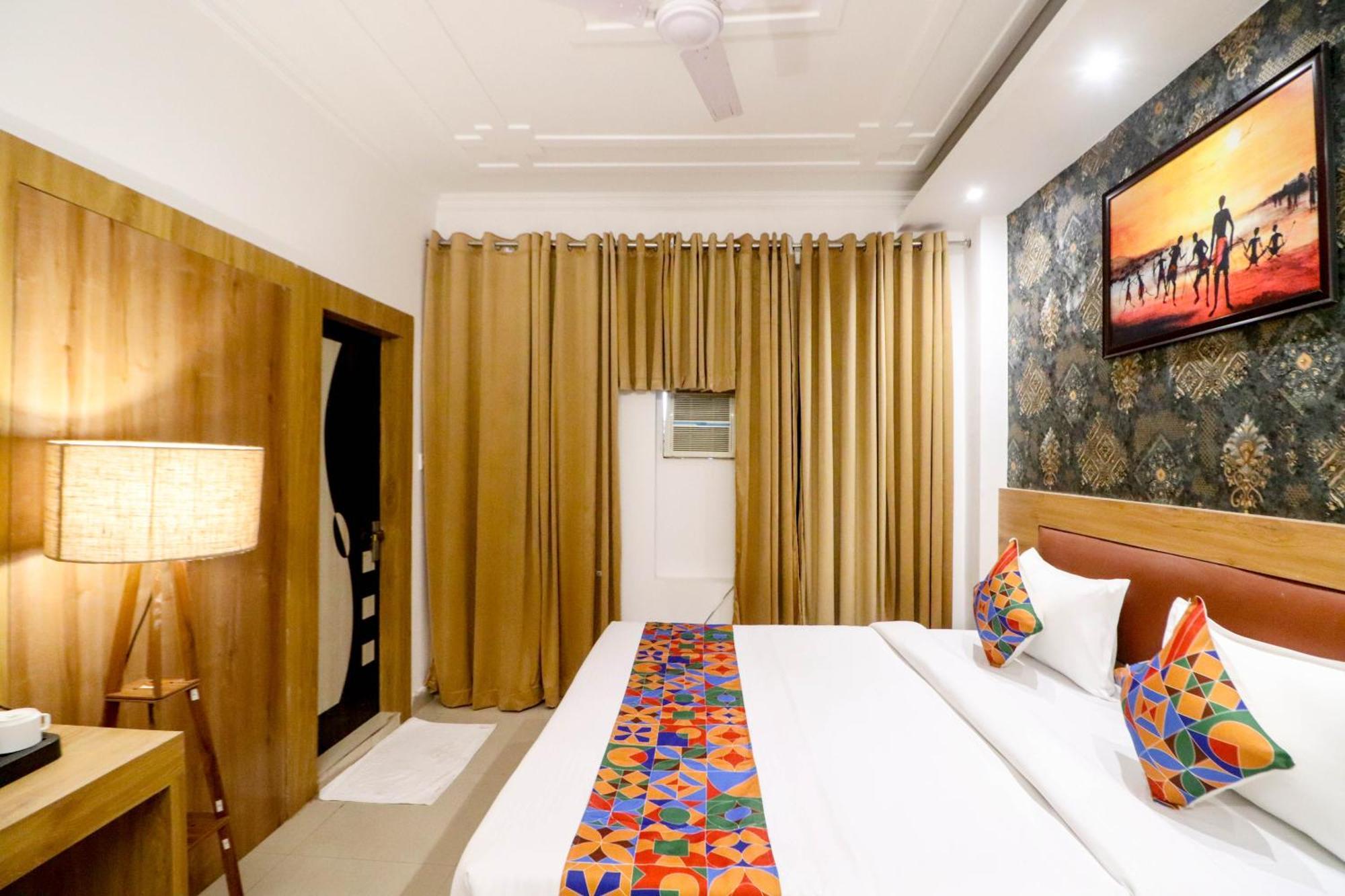 Hotel Vvs Near Delhi Airport نيودلهي المظهر الخارجي الصورة